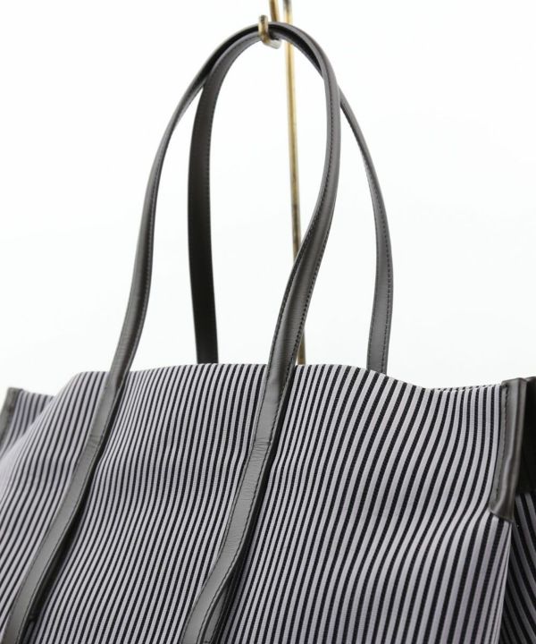 MICAI(ミカイ), ストライプ柄 トートバッグ スクエアバッグ アークシェルトート L Arkshell Tote (L)