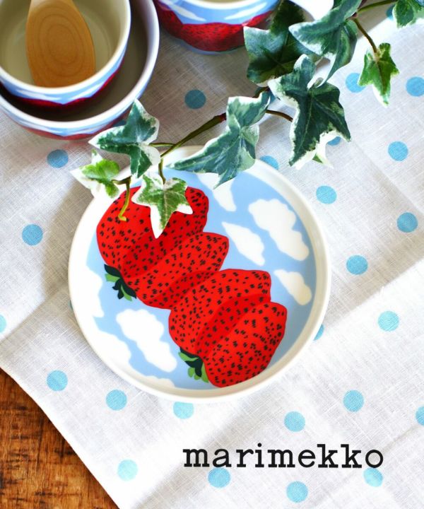 marimekko(マリメッコ), マンシッカヴオレット イチゴの山 皿 ラウンドプレート 食器 MANSIKKAVUORET PLATE 13.5CM