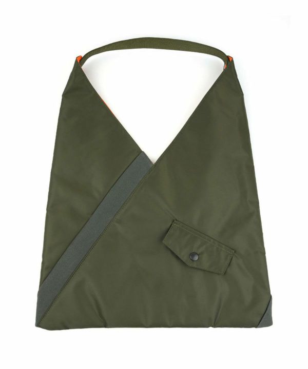 BRIEFING ブリーフィング　TILT TRIANGLE TOTE ネイビー TILT TRIANGLE TOTE（TILTトライアングルトート（Mサイズ