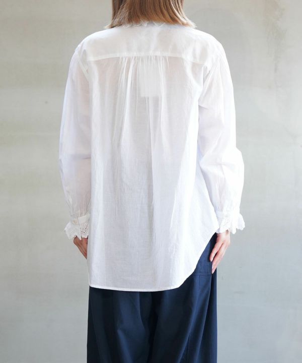 ノーメント スカラップ刺繍フリルブラウス normment 2025秋冬新作 レディース 国内正規品 normment(ノーメント)スカラップ刺繍フリルブラウス | BLEU