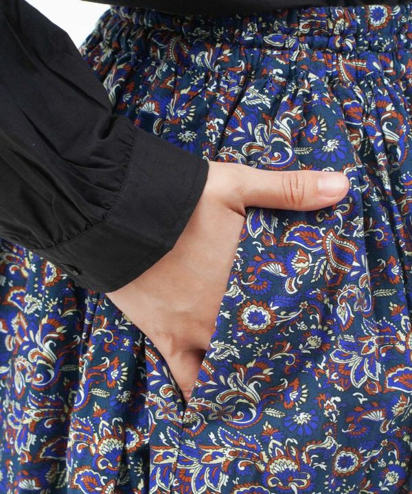 SOIL(ソイル)ミディアムフラワープリントギャザースカート | BLEU